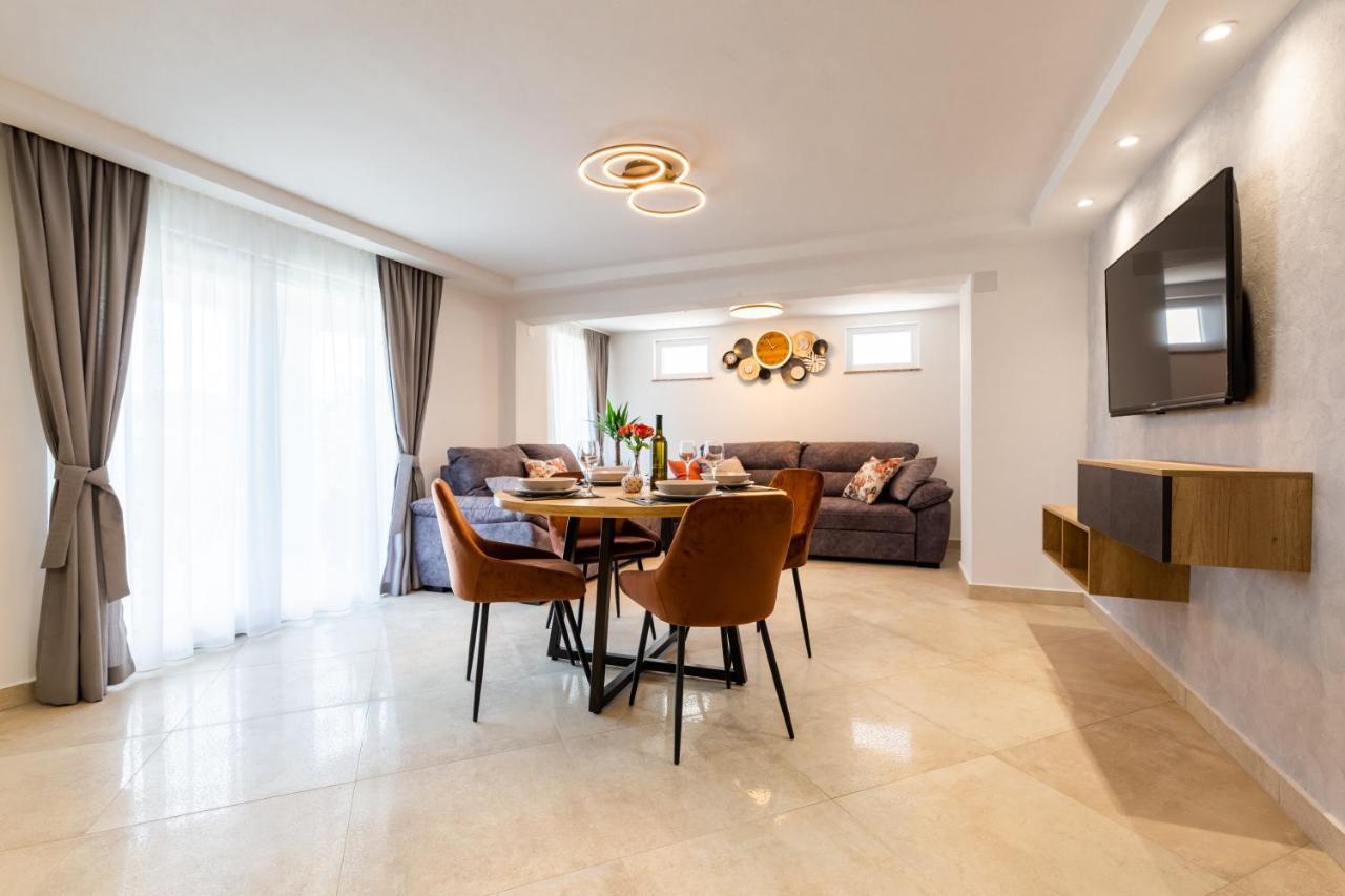 Apartment Miko Sveti Ivan Dobrinjski Esterno foto